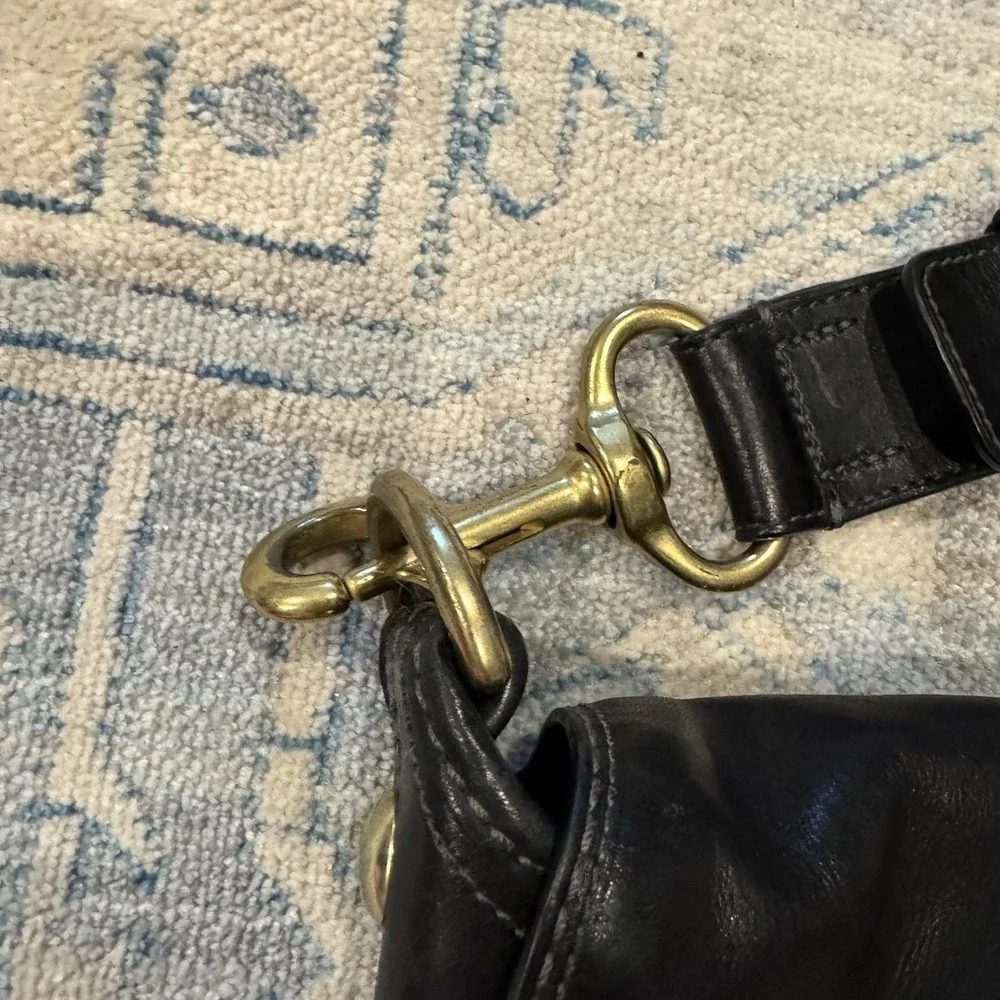Y2K Coach Bleecker Signature Buckle Flap Shoulder Bag Messenger 2007 Vtg Coach